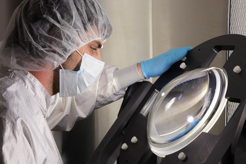 Large spherical Optic